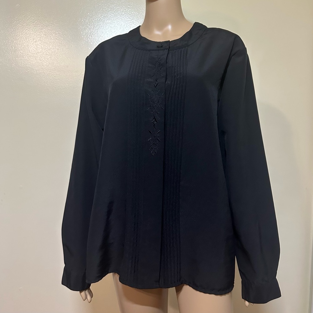 ⚫️Fashion Attitudes Black Women's Top